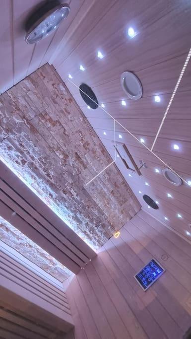 Royalspa Luxueux Appartement Avec Spa Straatsburg Buitenkant foto